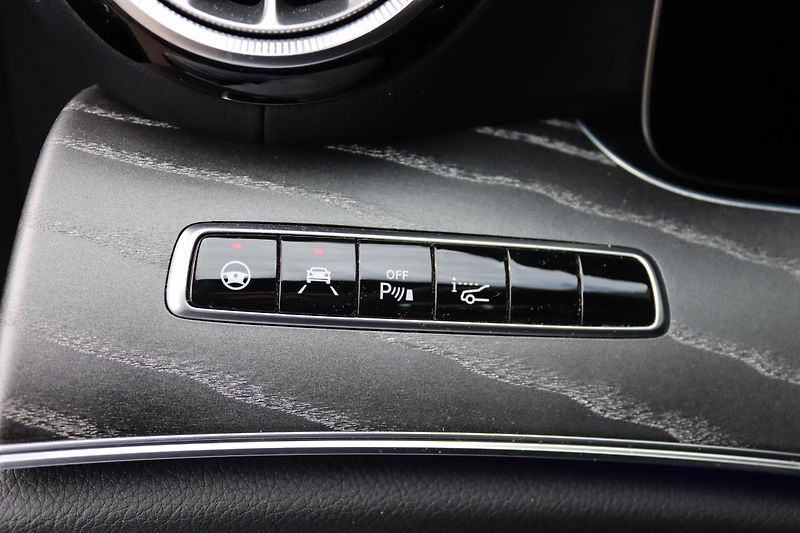 Mercedes-Benz AMG GT 43 4MATIC+ 4D 270kW DPH - fotka 27 z 50