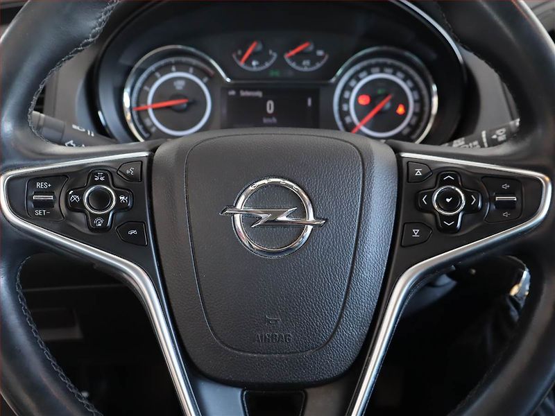 Peugeot 2008 (2021) Allure 1.2 PureTech, Automat - fotka 17 z 23