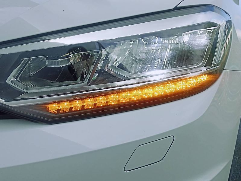 Volkswagen Touran (2021) 1.5TSI 110kW 7míst výhřevy - fotka 35 z 35