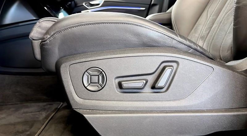 Audi Q8 e-tron 55 Q 360k Matrix Pano. Taž - fotka 20 z 21