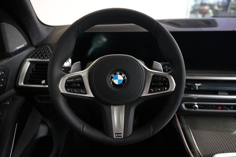 BMW X7 xDrive40d - fotka 12 z 21