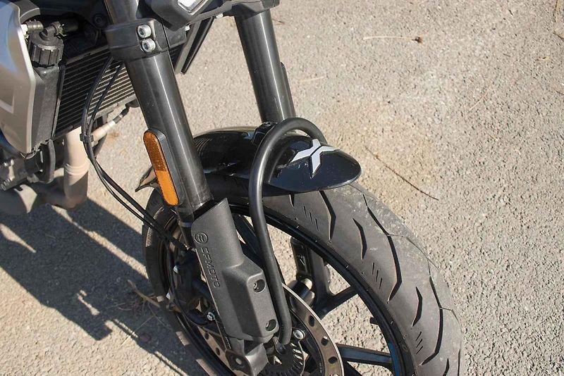 test CFMoto 300CL-X