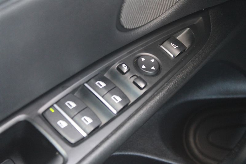 BMW X6 xDrive 30d M PAKET HEAD UP - fotka 23 z 23
