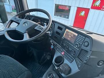 Mercedes-Benz (2018) Arocs 3240 8x4 MIX 9m3 - fotka 14 z 27