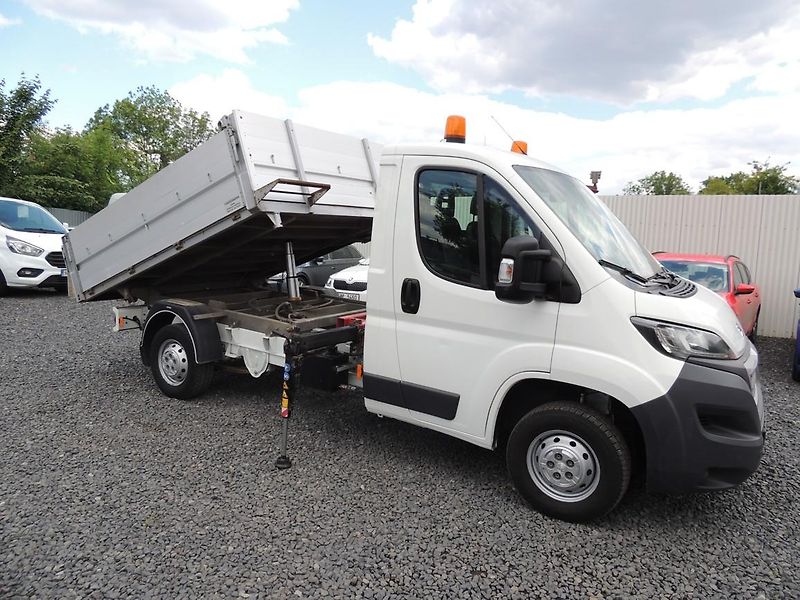 Peugeot Boxer (2018) 2.0HDi,96kw,sklápěč+hydr.ruka - fotka 42 z 73