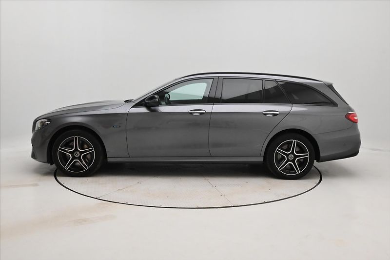 Mercedes-Benz Třídy E 2,0 300de 225kW 4Matic Záruka - fotka 8 z 30