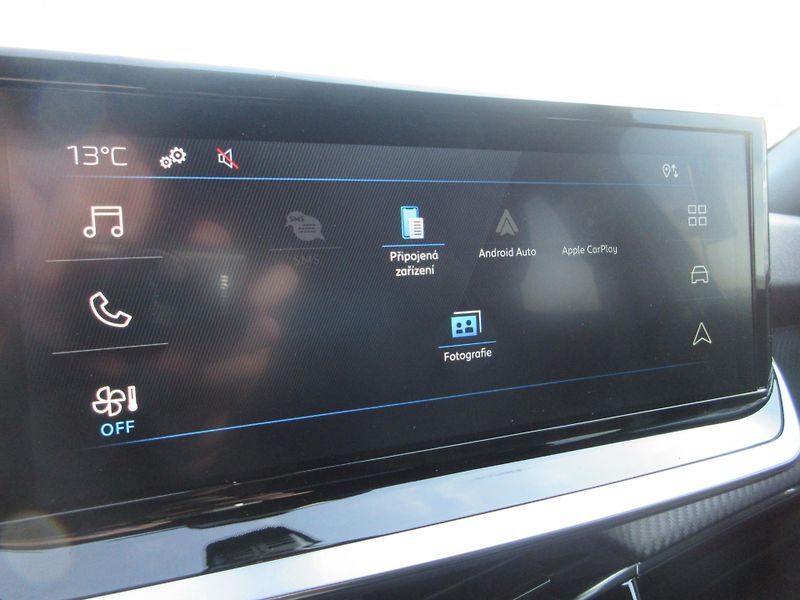 Peugeot 2008 STYLE PureTech 100 S&S MAN6 - fotka 21 z 36