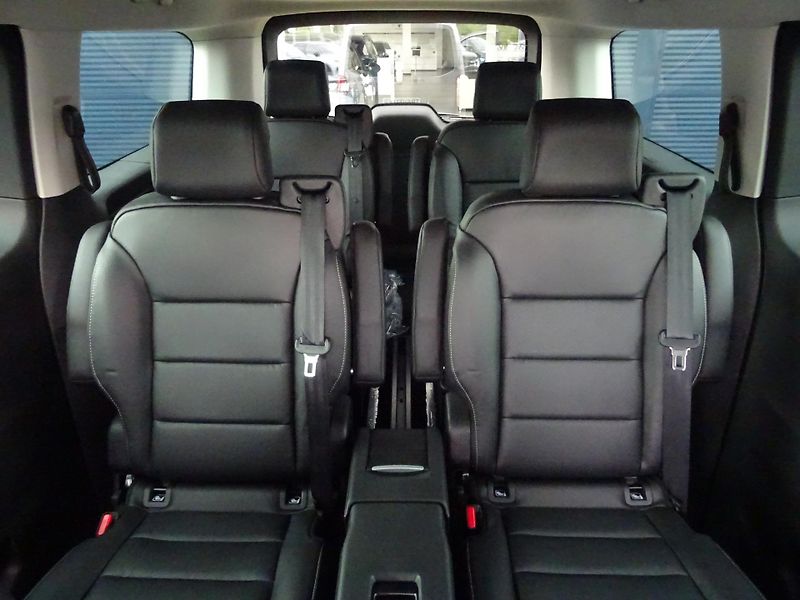 Peugeot Traveller (2026) Allure L3 2.2 BHDi 180k EAT8 - fotka 35 z 44
