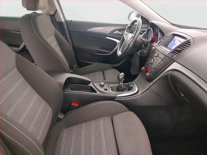 Opel Insignia (2011) 2.0 CDTI, Serv.kniha, Navi - fotka 9 z 21