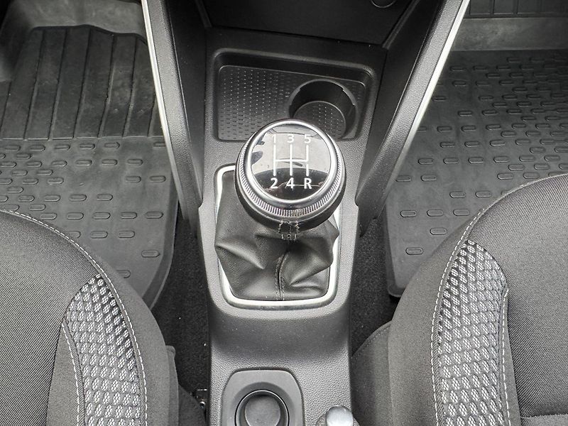 Dacia Duster (2019) 1.6i Navi Digi Klima Kamera - fotka 9 z 48