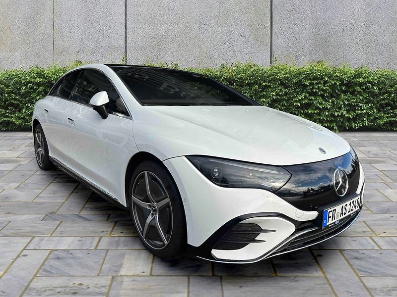 Mercedes-Benz EQE 350+ AMG Line - fotka 13 z 13
