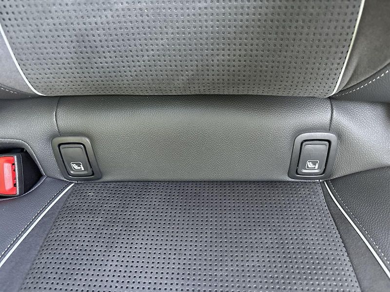 Škoda Superb (2025) Combi 2.0 TDI 4x4 DSG Sportlin - fotka 26 z 33