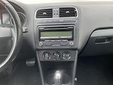 Volkswagen Polo (2010) 1.6 TDi, Comfortline, DSG - náhled 12