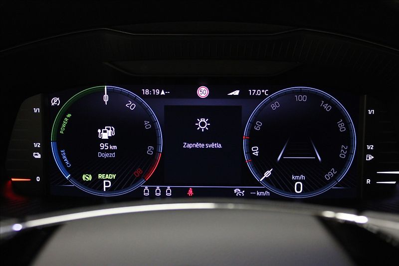 Škoda Superb 1,4 TSI IV L&K 1.majitel CZ - fotka 20 z 27