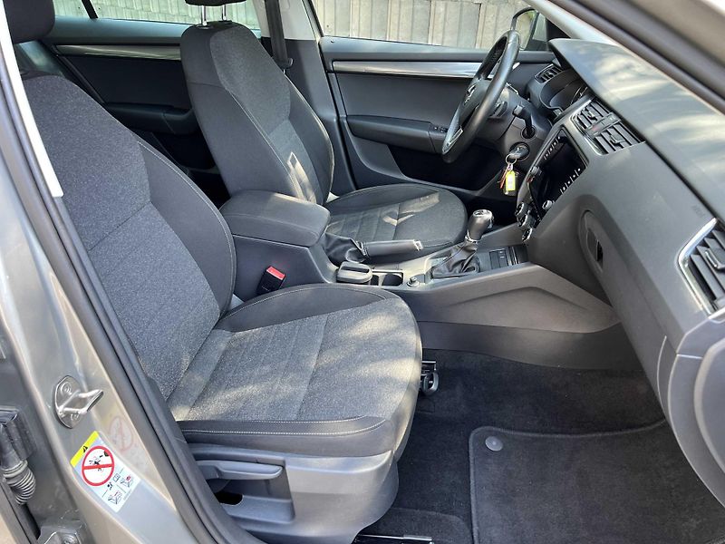Škoda Octavia FL 1.6 TDi 85 kW TOP STAV - fotka 6 z 20