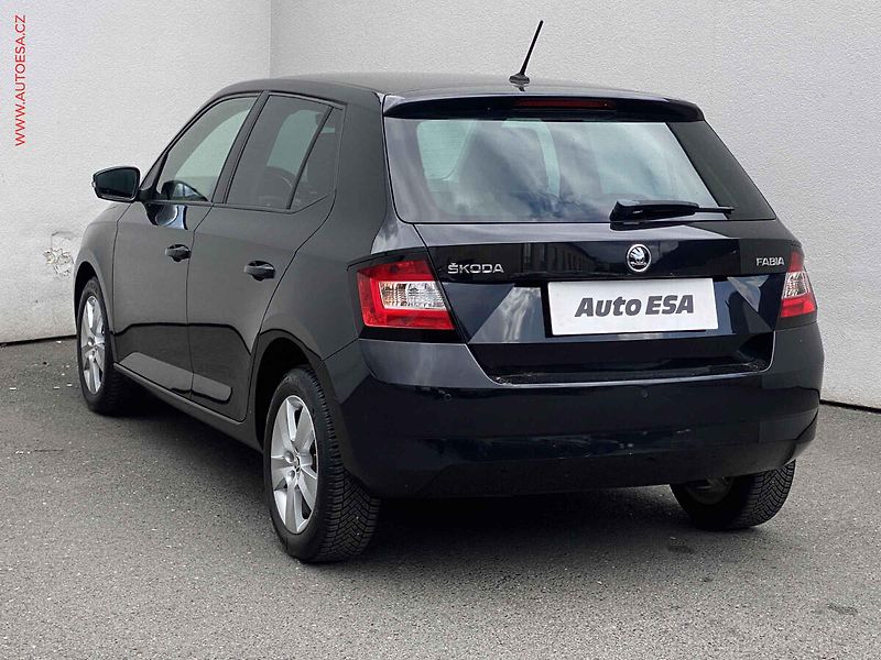 Škoda Fabia (2016) 1.2 TSi, Style, výhřev sed - fotka 6 z 16