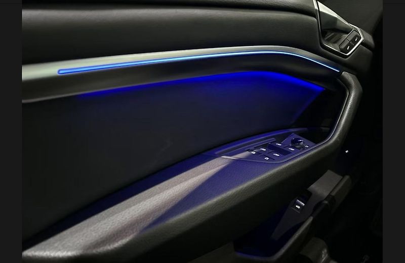 Audi Q8 e-tron SB 50 Q Kamera Vzduch Matrix - fotka 18 z 22