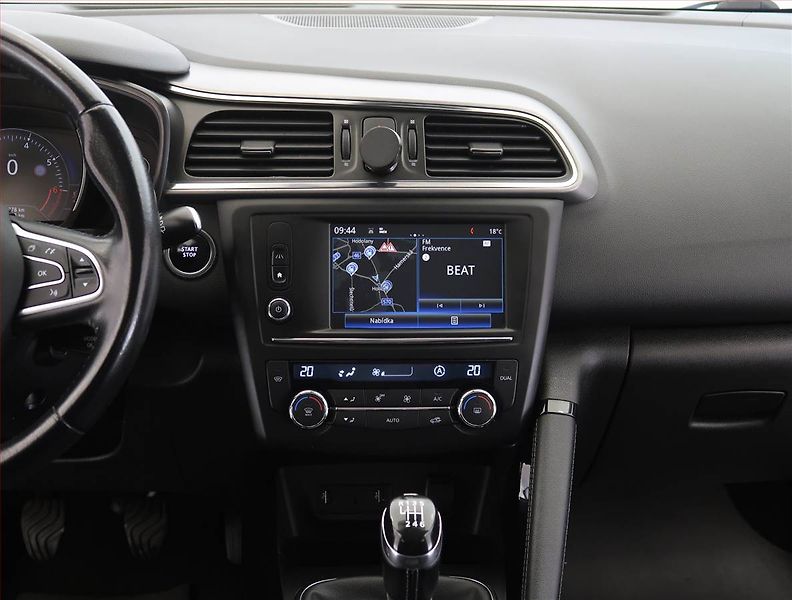 Renault Kadjar (2017) 1.2 TCe, Navi, Tempomat - fotka 12 z 23