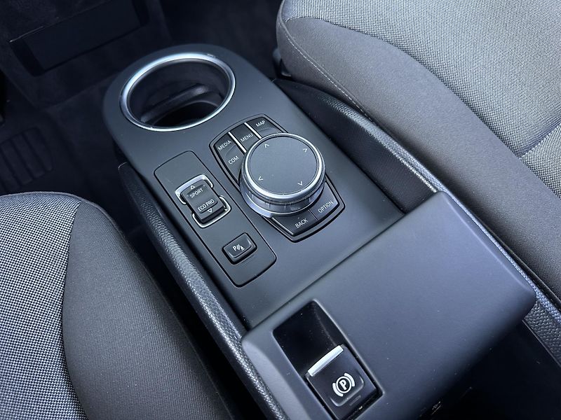 BMW i3 s 120Ah 135kw - fotka 21 z 24