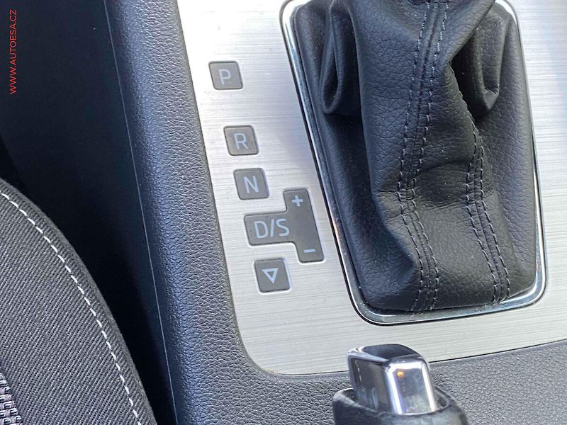 Škoda Octavia (2019) 1.6 TDI, ČR, Ambition Plus - fotka 14 z 18