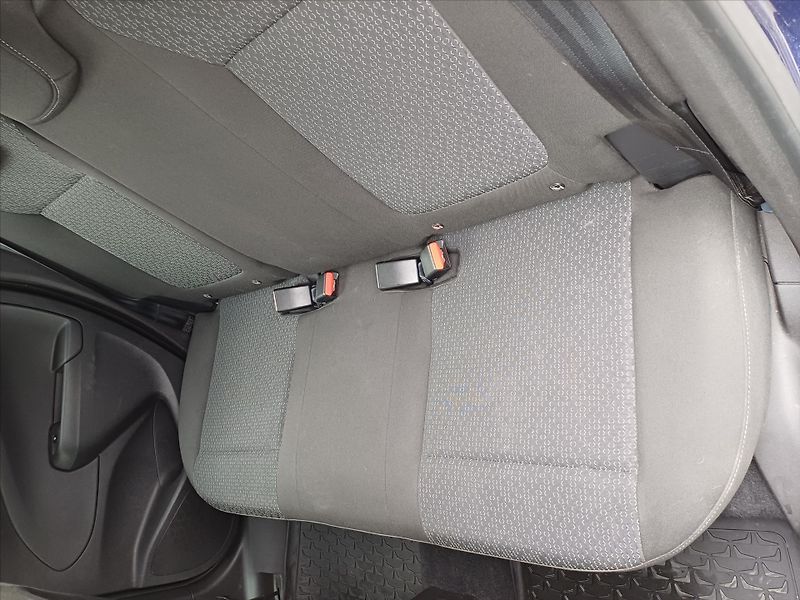 Opel Crossland 1,2   1.2i 61Kw - fotka 15 z 28