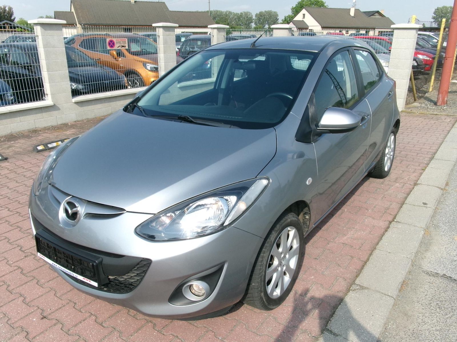 Mazda 2 1,3i KLIMA ALU VÝHŘEV