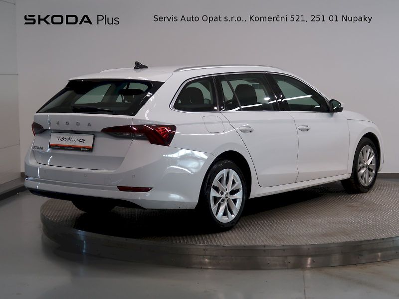 Škoda Octavia (2023) STYLE 2.0TDI 110KW DSG - fotka 2 z 35