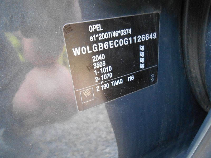 Opel Insignia 1.8I,klima,výhřev,KOUPENO V ČR - fotka 2 z 30
