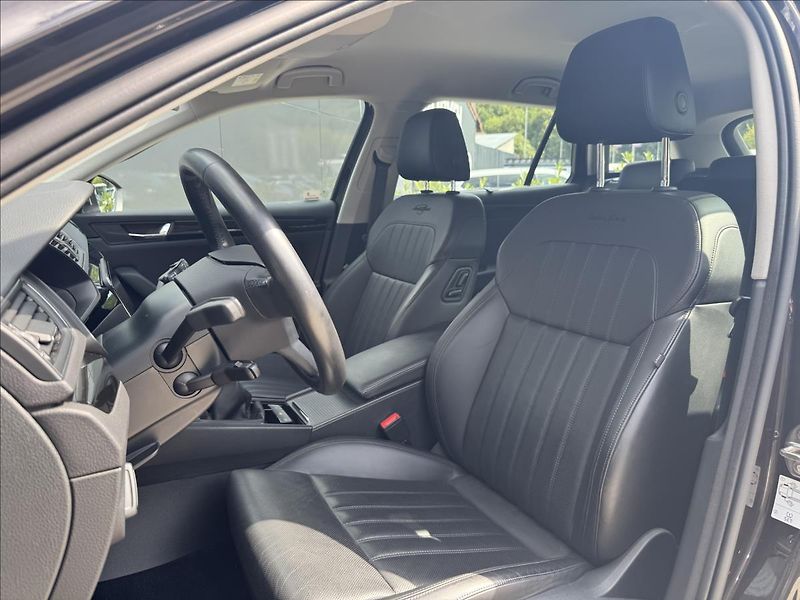 Škoda Superb 2,0 TDI 110kW L&K ČR 1.MAJITEL - fotka 12 z 33