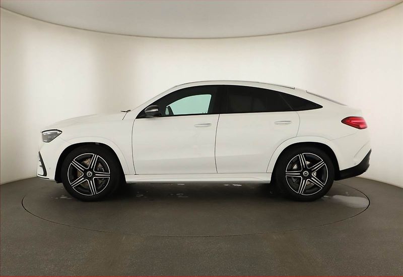 Mercedes-Benz GLE (2026) 300 d 4MATIC, AMG, Vzduch - fotka 3 z 20