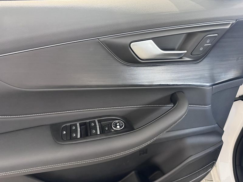Chery Tiggo 4 HEV (2026) 1,5 COMFORT - fotka 10 z 18