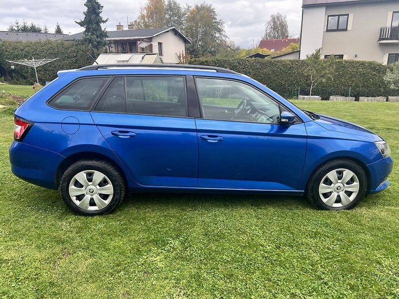 Škoda Fabia 1.4TDI 66KW,DSG,FRONT ASSIST - fotka 8 z 46