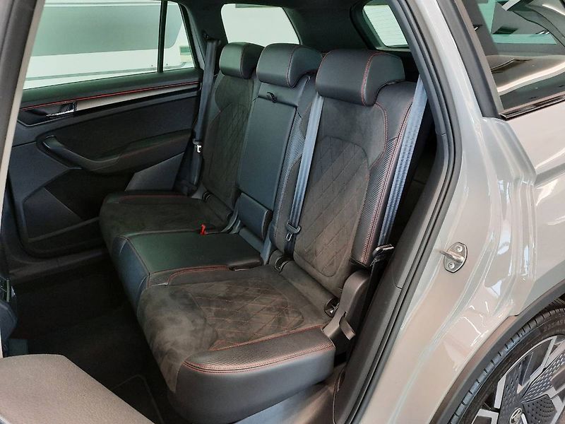 Škoda Kodiaq (2024) RS 2.0 TSI 4x4 (180kW/245k) DS - fotka 9 z 28