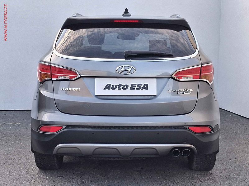 Hyundai Santa Fe (2015) 2.2 CRDi 4x4, Premium, AT - fotka 5 z 23