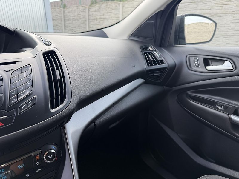 Ford Kuga 2.0TDCi 140PS 162TKM SERVIS!!! - fotka 161 z 162