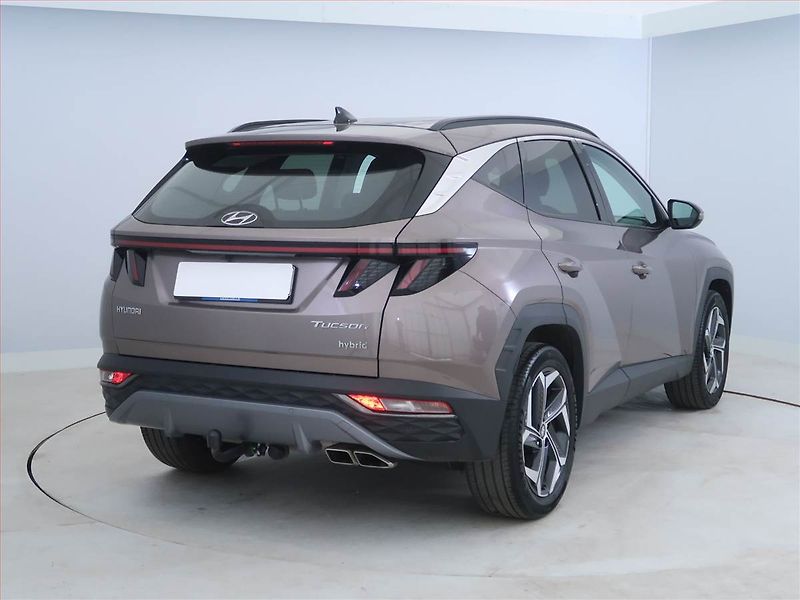 Hyundai Tucson (2021) 1.6 T-GDI HEV - fotka 5 z 18