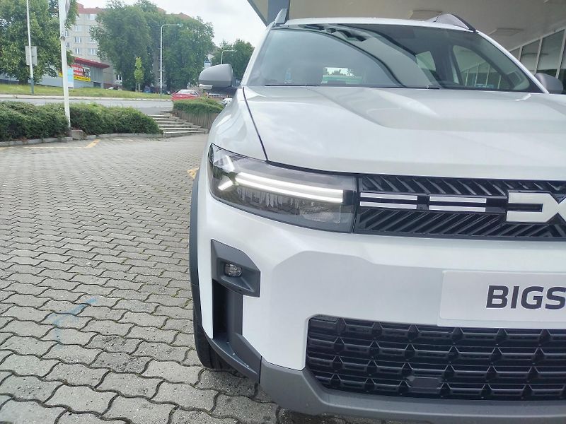 Dacia Bigster (2026) expression mild hybrid 140 - fotka 8 z 14