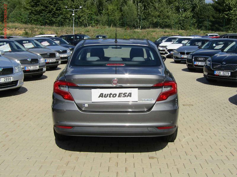 Fiat Tipo (2018) 1.0T, ČR, AC, tempo - fotka 5 z 17