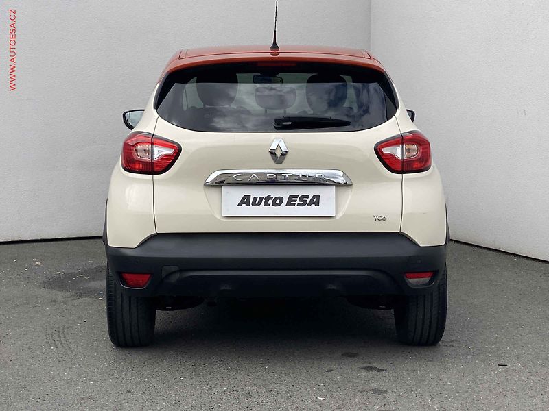 Renault Captur (2016) 0.9 TCe, ČR, AC, tempo, park - fotka 5 z 16