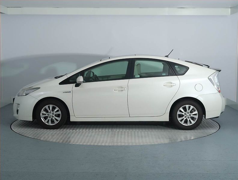 Toyota Prius (2009) 1.8 VVT-i HSD, Automat - fotka 3 z 14
