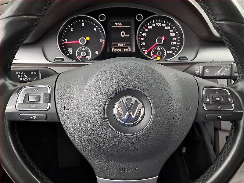 Volkswagen Passat (2012) 2.0 TDI, Park. senzory - fotka 14 z 17