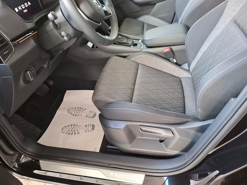 Škoda Karoq (2024) TOP SELECTION TD 110/2.0 A7A 4 - fotka 7 z 30