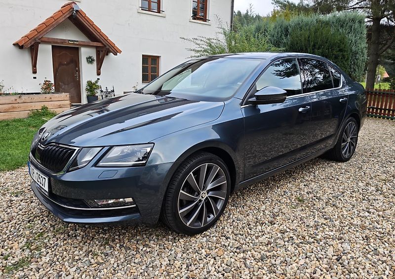 Škoda Octavia (2019) 1,5 TSI Laurint Klement - fotka 18 z 25