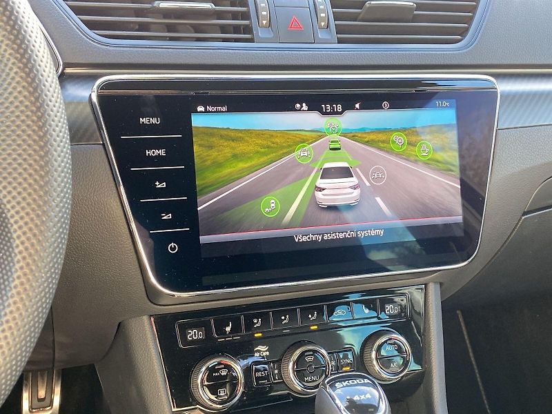 Škoda Superb (2022) 2.0 TDI 4x4 DSG Sportline - fotka 15 z 35