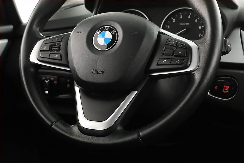 BMW Řada 2 (2018) 218i Active Tourer, Automat - fotka 8 z 17