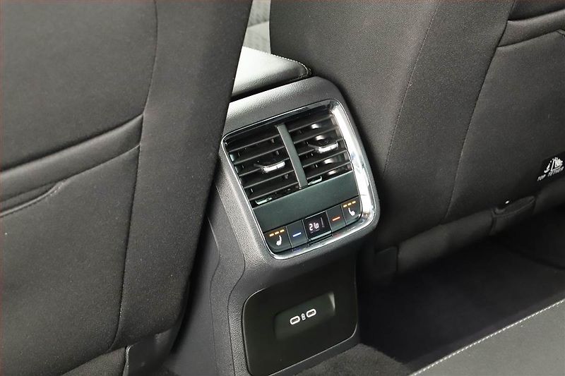 Škoda Octavia (2021) Style 2.0 TDI, ČR,1.maj - fotka 14 z 16