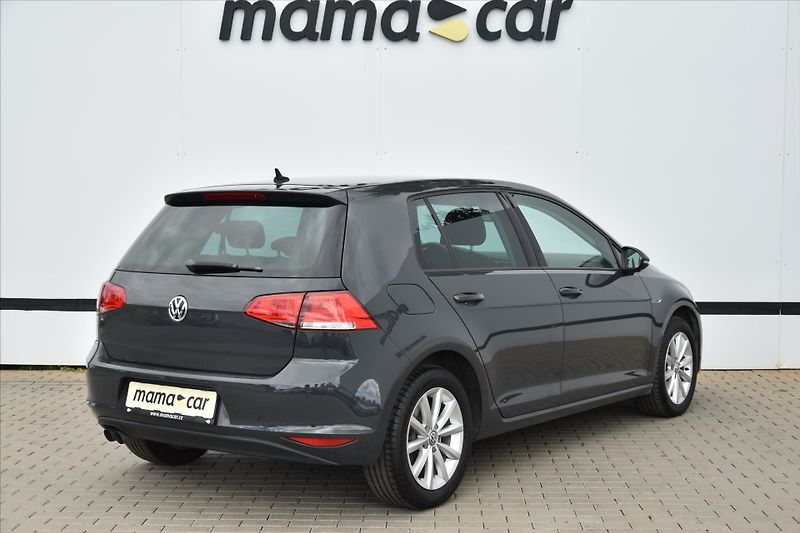 Volkswagen Golf 2.0TDi 110kW LOUNGE SERVIS.KN. - fotka 7 z 24