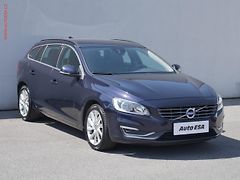 Volvo V60 (2015) 2.0 D3, AT, kůže, autoAC - fotografie inzerátu