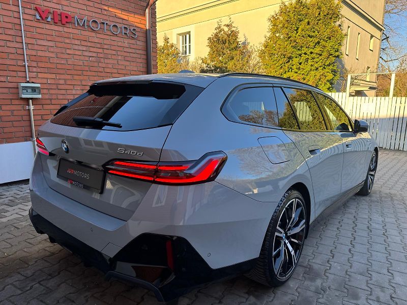 BMW Řada 5 540xD-M PRO-R20-PANO-H&K - fotka 5 z 35
