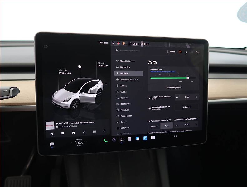 Tesla Model Y (2022) Long Range AWD 79kWh, SoH 91% - fotka 20 z 33